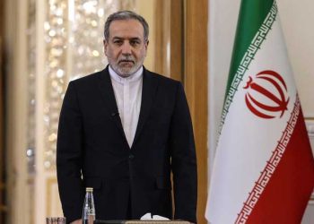 وزير الخارجية الإيراني يزور سلطنة عمان ضمن جولة إقليمية