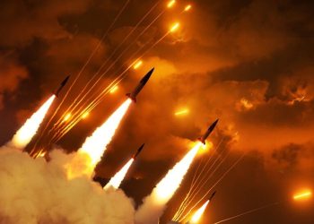 “تكتيكات دقيقة”.. إيران تُسقط مقاتلات أمريكية متطورة و160 طائرة مسيّرة