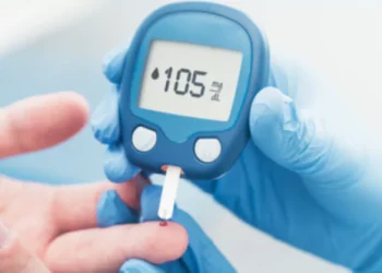 عامل فعّال يخفض نسبة السكر في الدم.. تعرف عليه