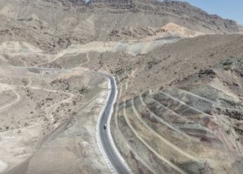 74 % نسبة الإنجاز في مشروع طريق عقبة وادي بني خالد