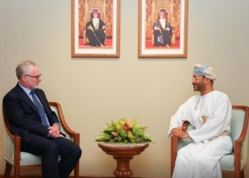 سلطنة عُمان وكندا تبحثان سُبل تعزيز التعاون بمختلف المجالات