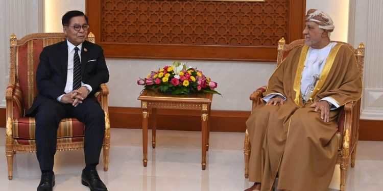 سمو السّيد شهاب يستقبل نائب رئيس الوزراء ووزير الخارجية التايلندي