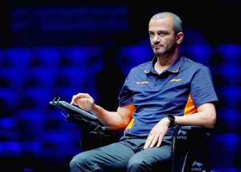 حكم عُمانيٌّ يشارك في إدارة منافسات بطولة العالم لكرة الطاولة بالمملكة المتحدة