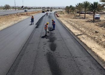 75 % نسبة إنجاز ازدواجية الطريق من دوار الغاز إلى بلاد صور