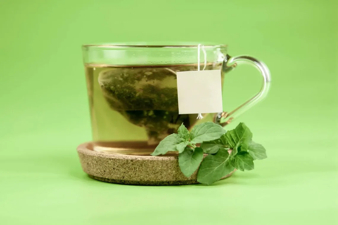 ما أفضل مشروب بعد العشاء لتحسين الهضم؟