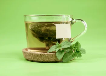 ما أفضل مشروب بعد العشاء لتحسين الهضم؟