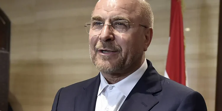 رئيس البرلمان الإيراني: العالم يقف على أعتاب نظام جديد