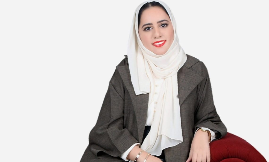 الكاتبة ليلى عبد الله: الكتابة تدريب شاق على كيفية تجنب عثرات الحياة بأقل الخسائر
