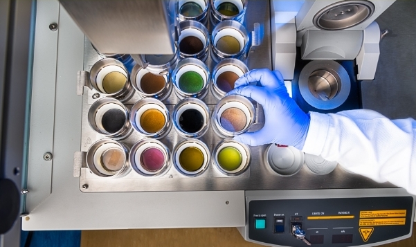 وحدة التحاليل التطبيقية بجامعة السُّلطان قابوس تحصل على الأيزو