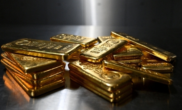 ارتفاع أسعار الذهب مع تراجع الدولار