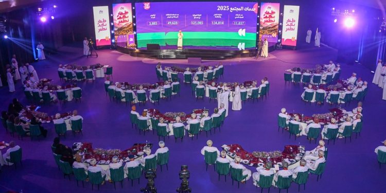 محافظة ظفار تستعرض منجزاتها التنموية وتؤكد جاهزيتها لموسم الخريف