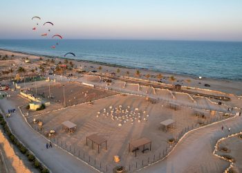استمرار تنفيذ مخطط سياحي ساحلي متكامل بالدقم لاستقطاب الزوار والاستثمارات