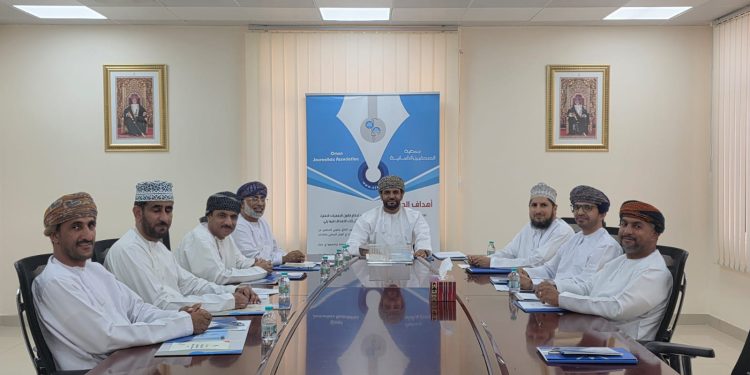 لجنة الحريات بجمعية الصحفيين العُمانية تناقش تقرير الحريات لعام 2025 وخطتها المستقبلية