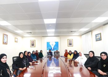لجنة “الصحفيات” وأكاديمية المرأة تبحثان تعزيز المشاركة السياسية والإعلامية للمرأة العمانية