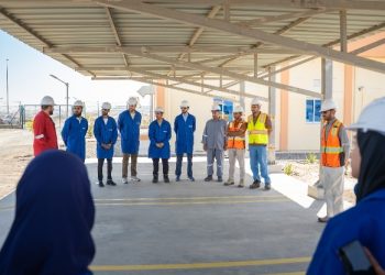 مركز الشباب و ميناء صحار والمنطقة الحرة يختتمان برنامج الاستدامة والطاقة المتجددة 