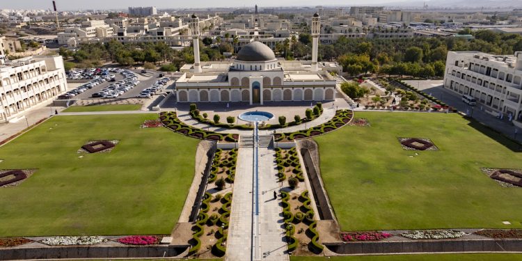 إنجاز أكاديمي جديد.. جامعة السلطان قابوس تقفز 28 مركزًا عالميًا في تصنيف QS 2027