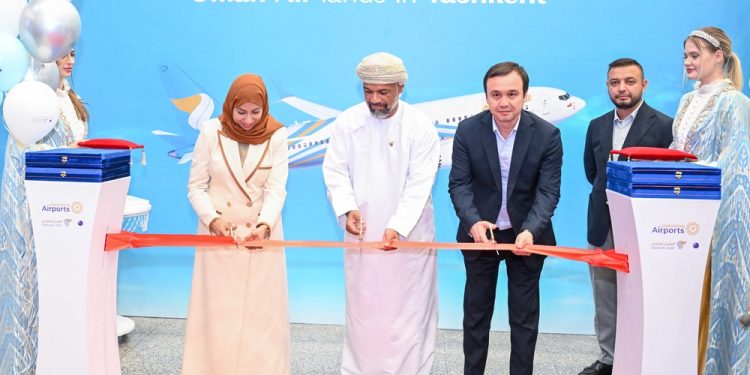 الطيران العُماني يطلق أولى رحلاته المباشرة إلى طشقند وسنغافورة