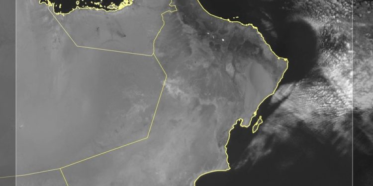 توقعات بهطول أمطار متفرقة على أجزاء من جبال الحجر