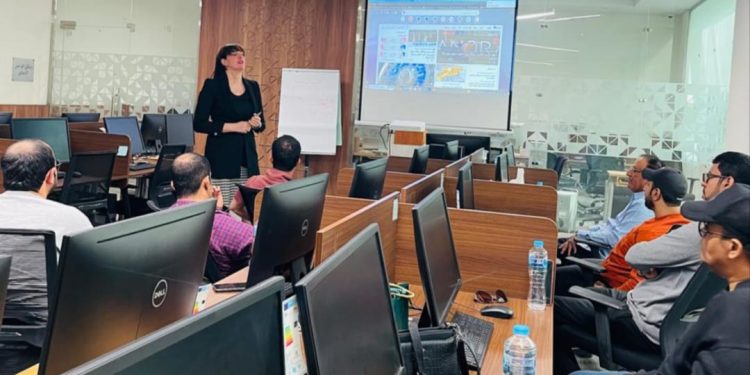 مبادرة “ثورة الذكاء الاصطناعي”.. مستقبل الصحافة في ظل التحولات الرقمية