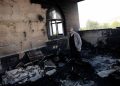 مستوطنون إسرائيليون يضرمون النار في مسجدين بالضفة الغربية