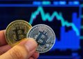 “البيتكوين” تصعد فوق 65 ألف دولار مع تراجع مخاوف الأسواق العالمية