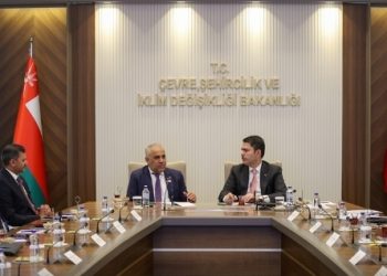 سلطنة عمان وتركيا تبحثان تعزيز الاستثمارات في مجال الإسكان والتخطيط العمراني