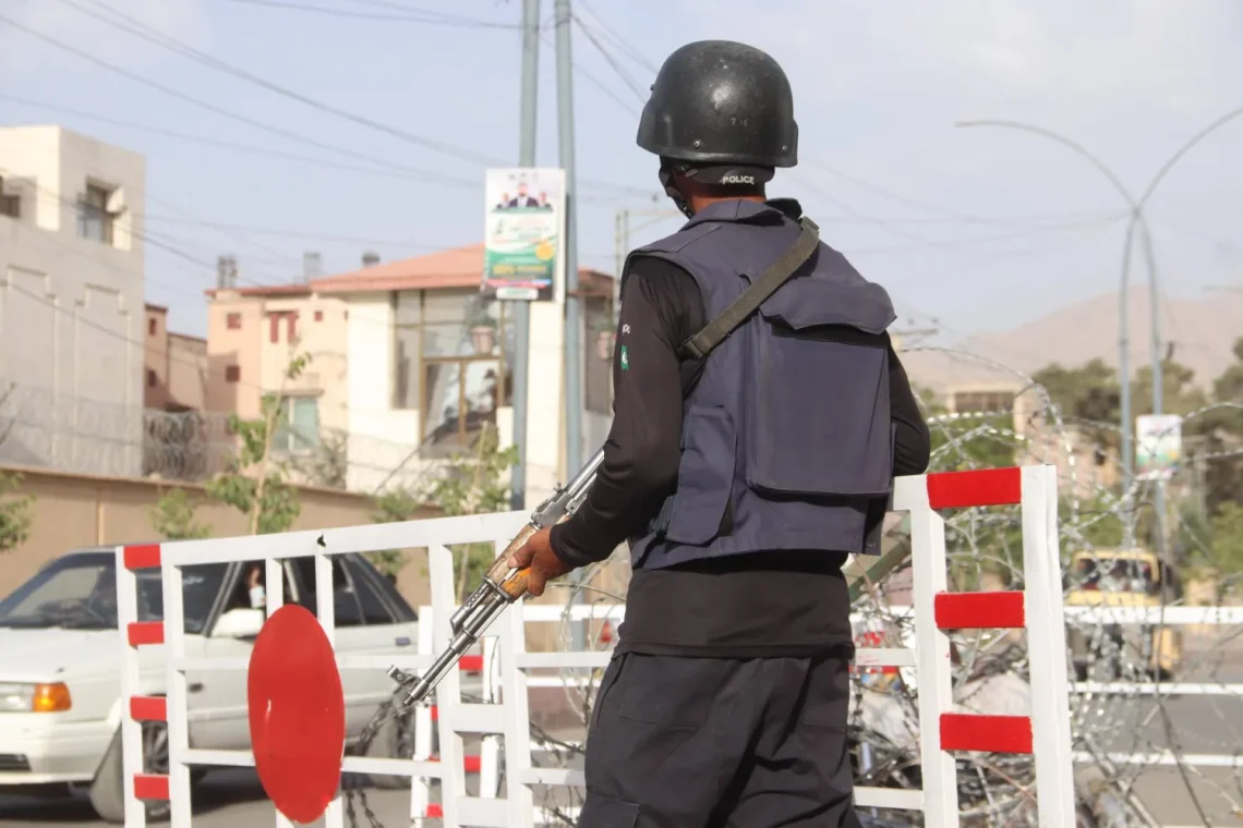 مقتل 9 شرطيين في هجوم مسلح جنوب غربي باكستان