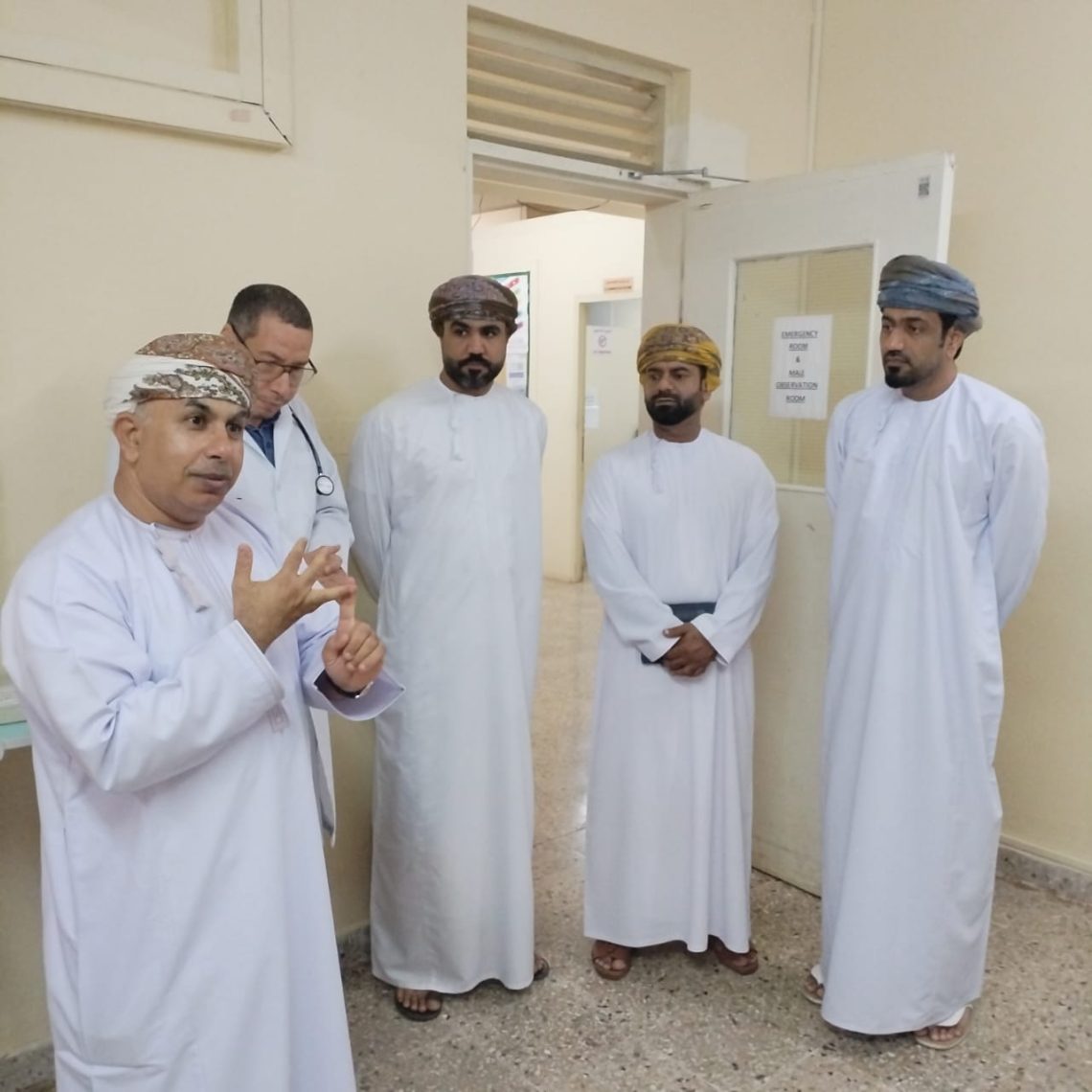 وزير الصحة يطّلع على سير العمل بمشروع مستشفى ضلكوت الجديد