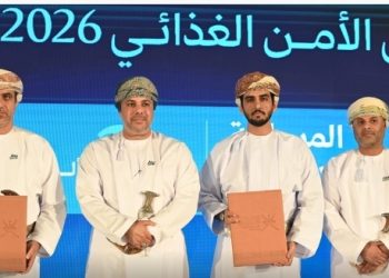 توقيع 10 عقود حق انتفاع زراعية بقيمة استثمارية تتجاوز مليوني ريال عُماني بظفار
