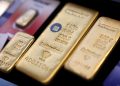 الذهب يرتفع مع ترقب بيانات اقتصادية أمريكية