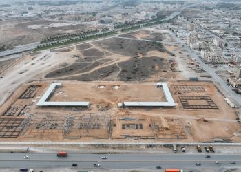 45 % نسبة إنجاز مشروع مدينة السيارات بصلالة
