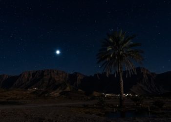 ترقب ظهور نجم سهيل في سماء سلطنة عُمان