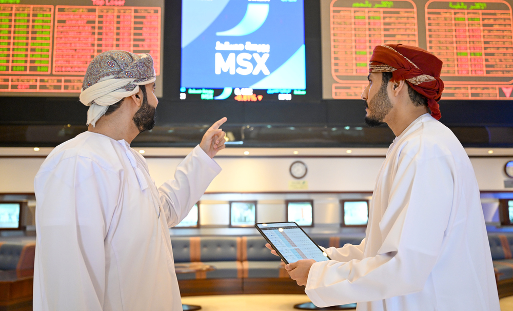 مؤشر بورصة مسقط يسجل أفضل مستوى له في 4 أسابيع.. والتداولات ترتفع إلى 38.1 مليار ريال