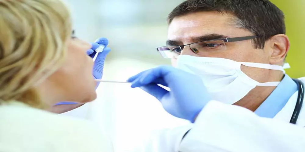احذر.. علامات خفية في الفم قد تكشف أمراضا خطيرة