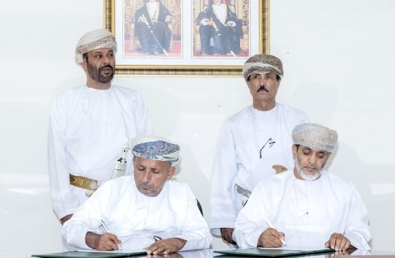 توقيع اتفاقية إنشاء سد العابية للتغذية الجوفية بولاية وادي بني خالد
