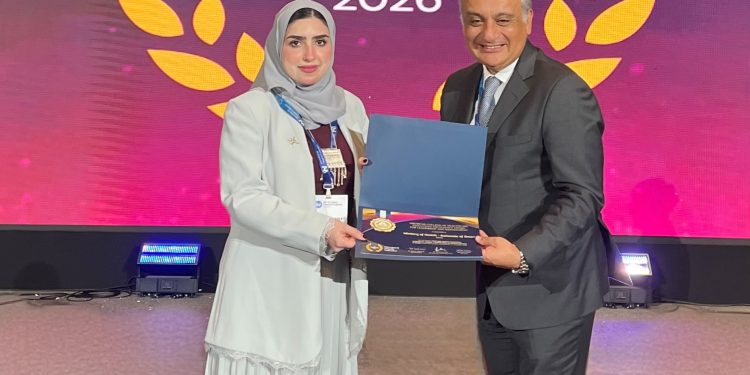 وزارة الصحة تنال تكريما دوليا عن مشروع “تجربة المريض”