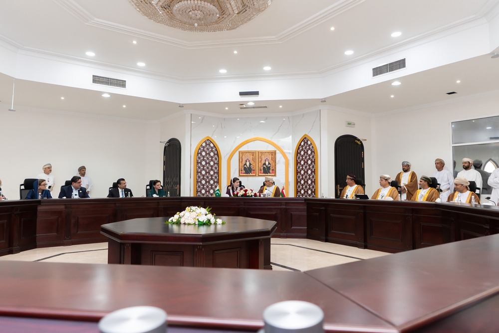 سلطنة عُمان تبحث تعزيز التعاون في مجالات الأمن الغذائي مع الصومال وباكستان