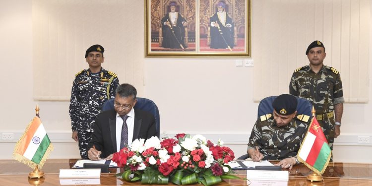 سلطنة عُمان والهند توقعان على تجديد مذكرة التفاهم في مجالات الأمن البحري