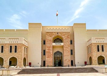 إصدار وتحديث حزمة من العقود الحكومية الموحدة