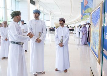 سمو السيد بلعرب بن هيثم يرعى افتتاح “فن مسقط 2026”