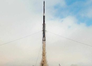 ميناء “إطلاق” الفضائي بالدقم يشهد نجاح إطلاق تجريبي لصاروخ فضائي