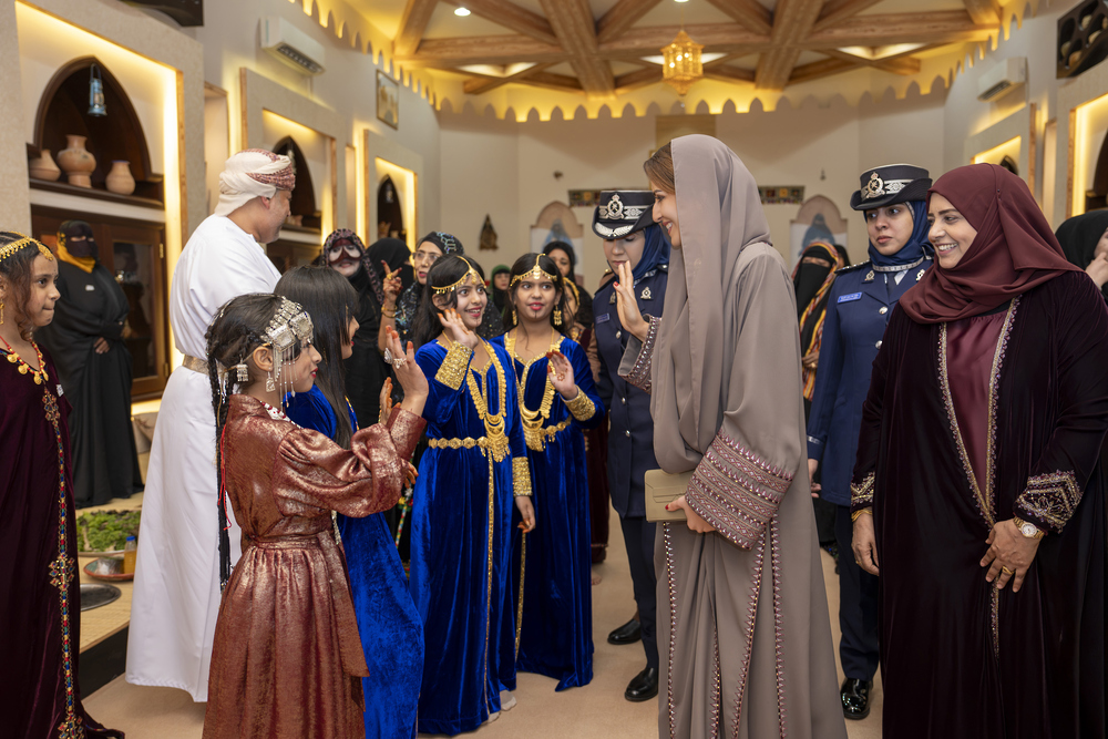 السّيدةُ الجليلةُ توجّه كلمةً بمناسبة يوم المرأة العُمانية